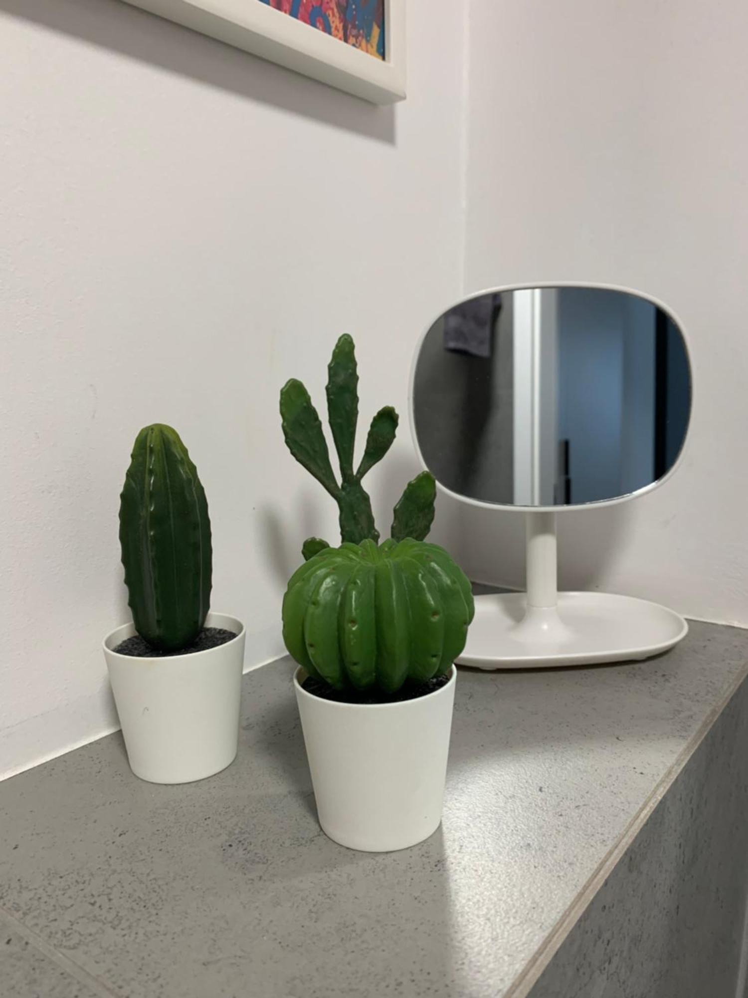 ורשה Metro Trocka Apartment מראה חיצוני תמונה