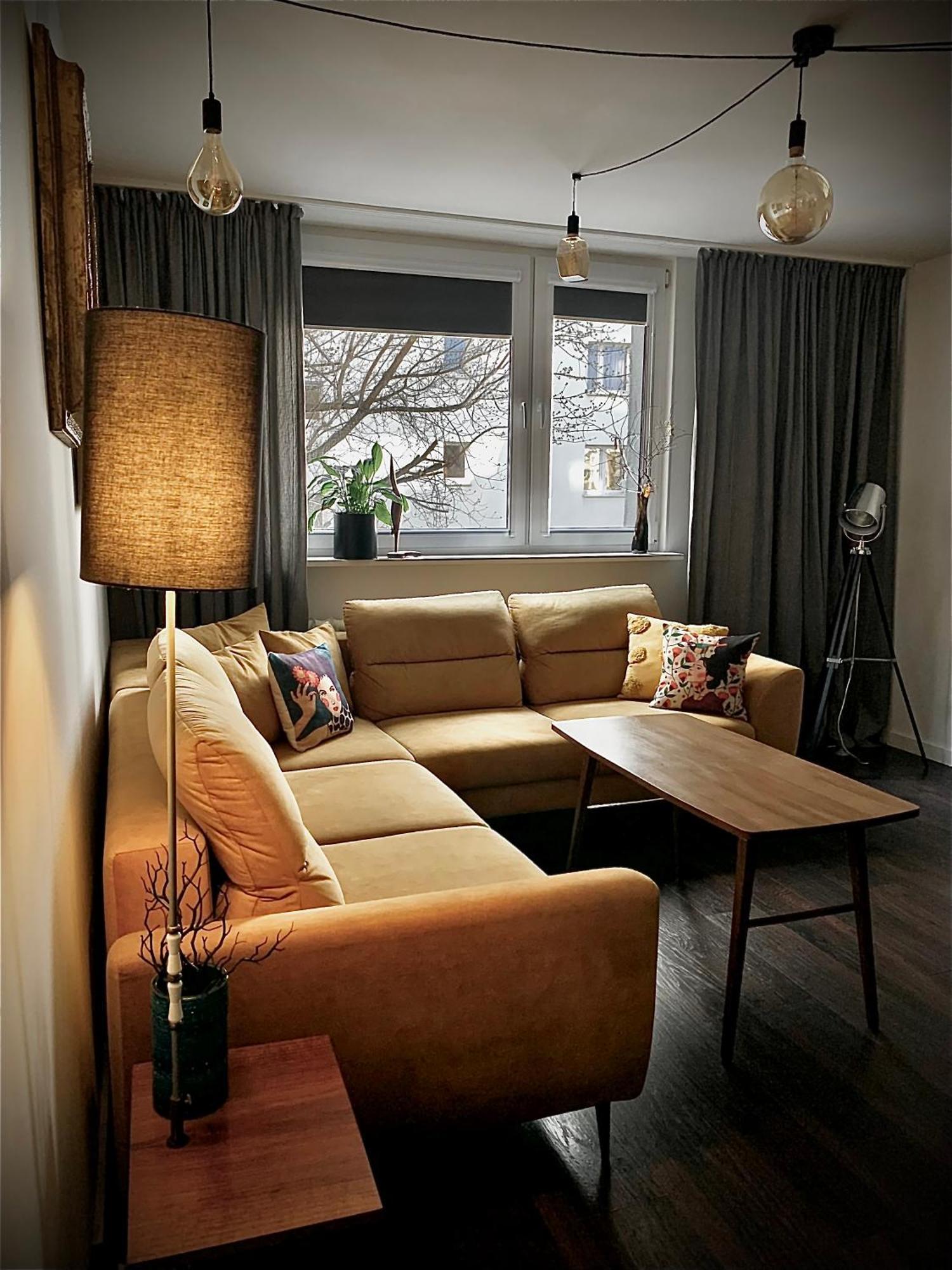 ורשה Metro Trocka Apartment מראה חיצוני תמונה