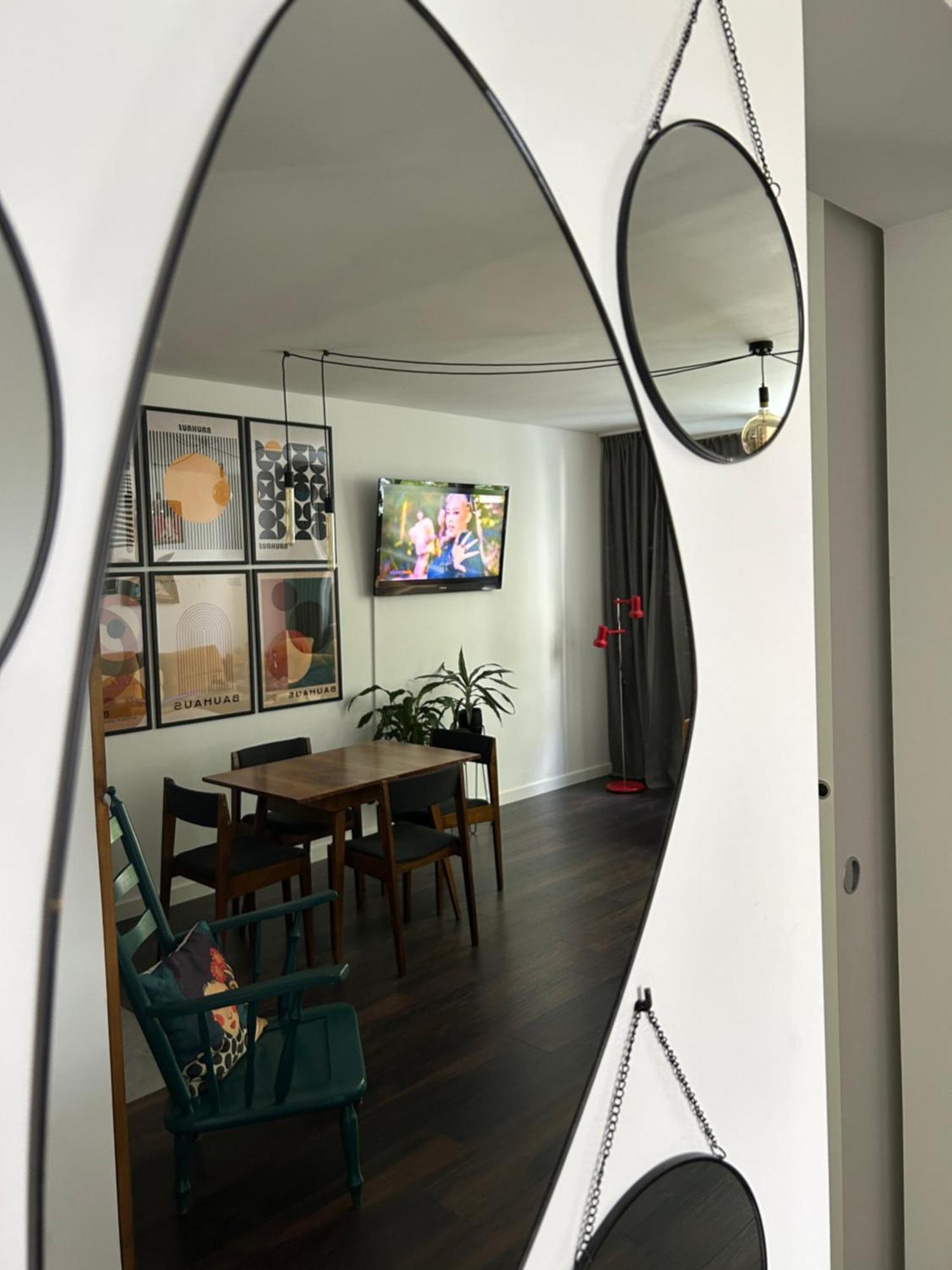 ורשה Metro Trocka Apartment מראה חיצוני תמונה
